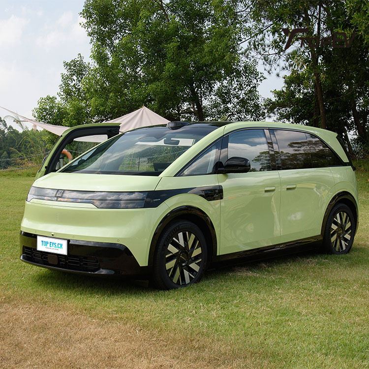Monovolumen eléctrico Zeekr MIX 2025 de 76 kWh